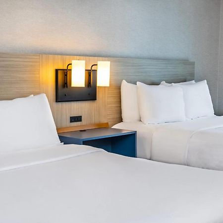 Comfort Inn Laval Dış mekan fotoğraf