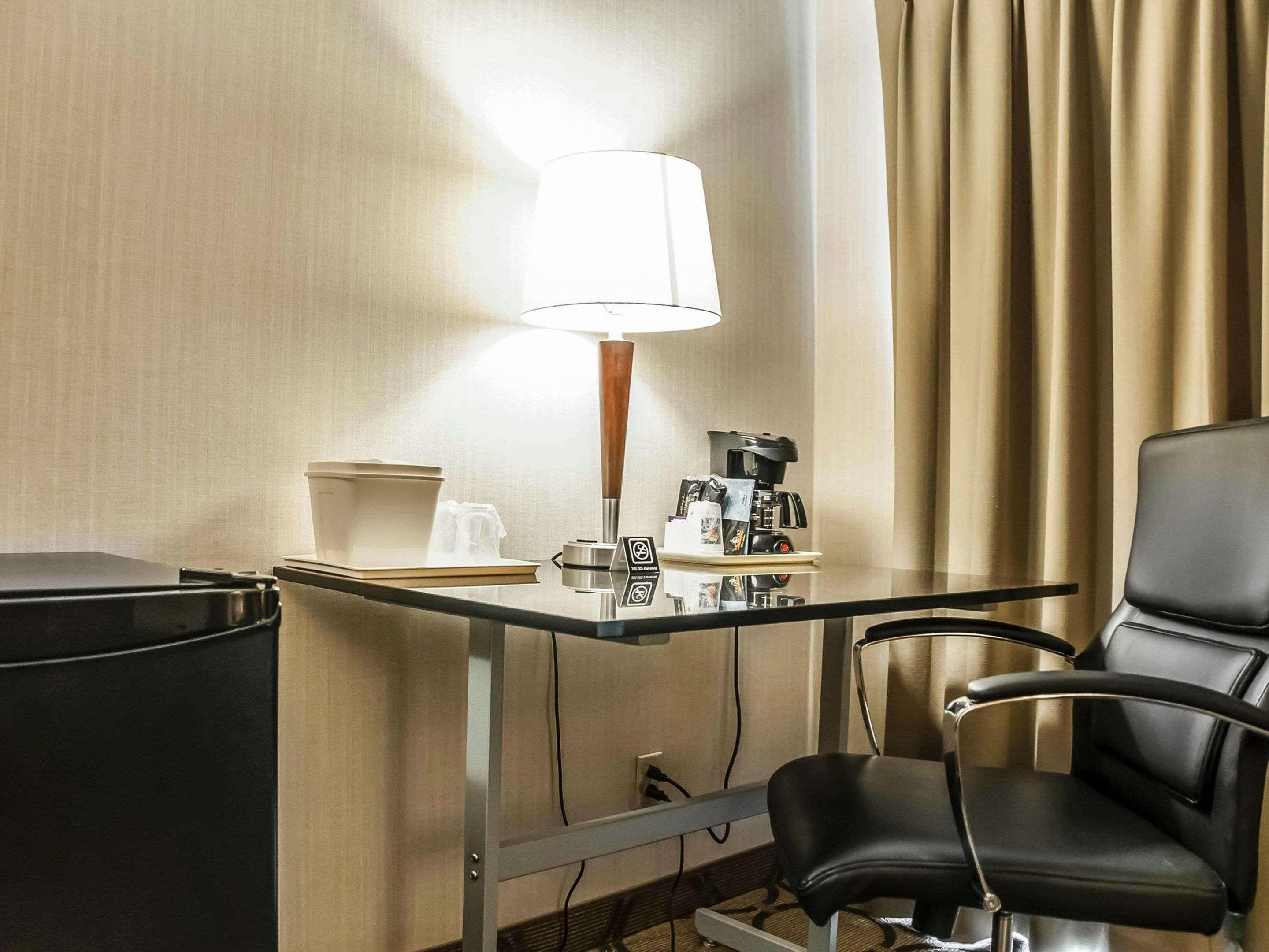 Comfort Inn Laval Dış mekan fotoğraf