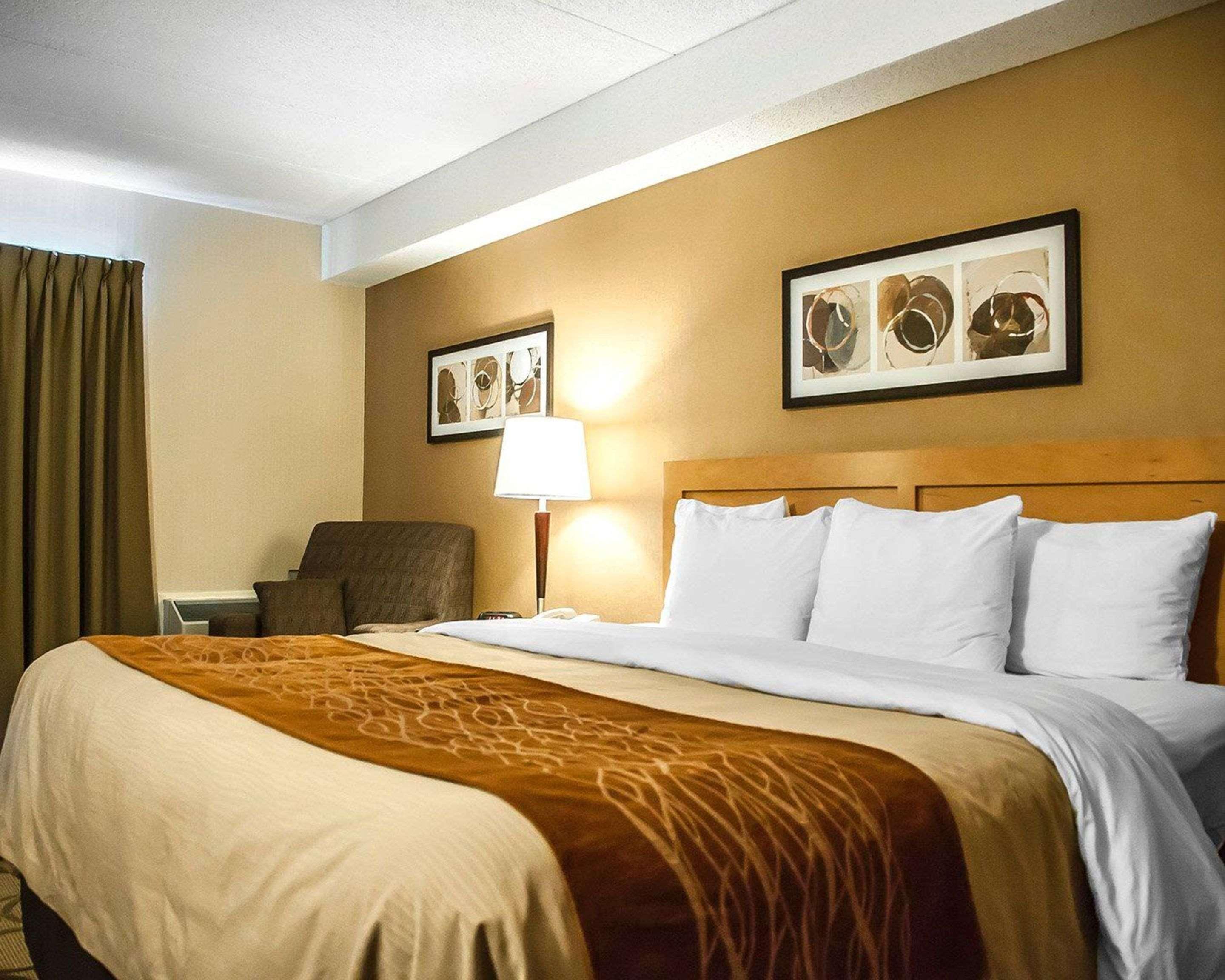 Comfort Inn Laval Dış mekan fotoğraf