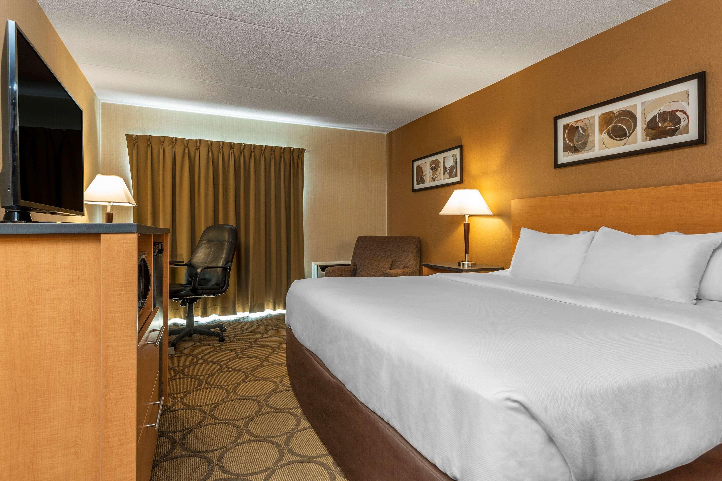 Comfort Inn Laval Dış mekan fotoğraf