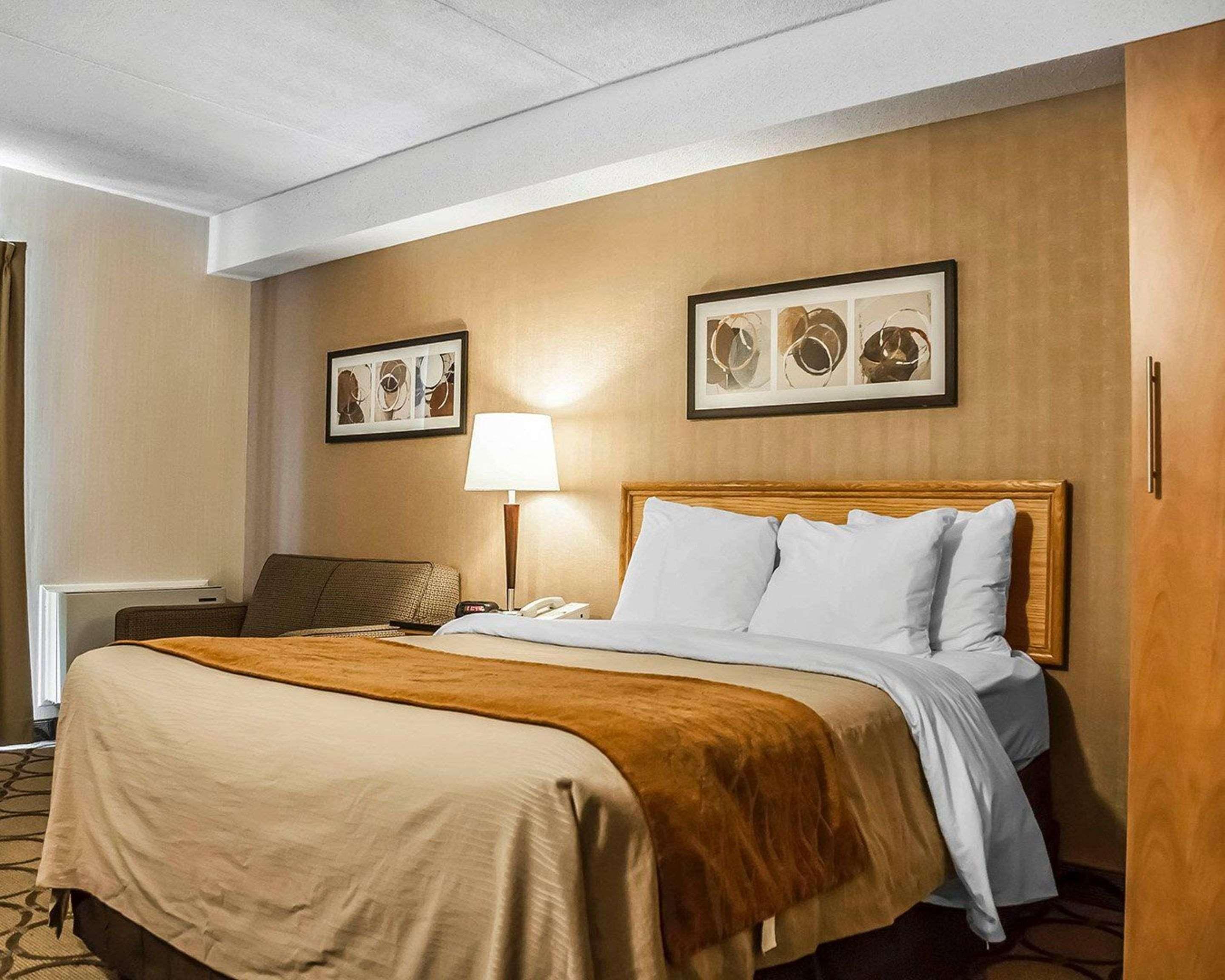 Comfort Inn Laval Dış mekan fotoğraf