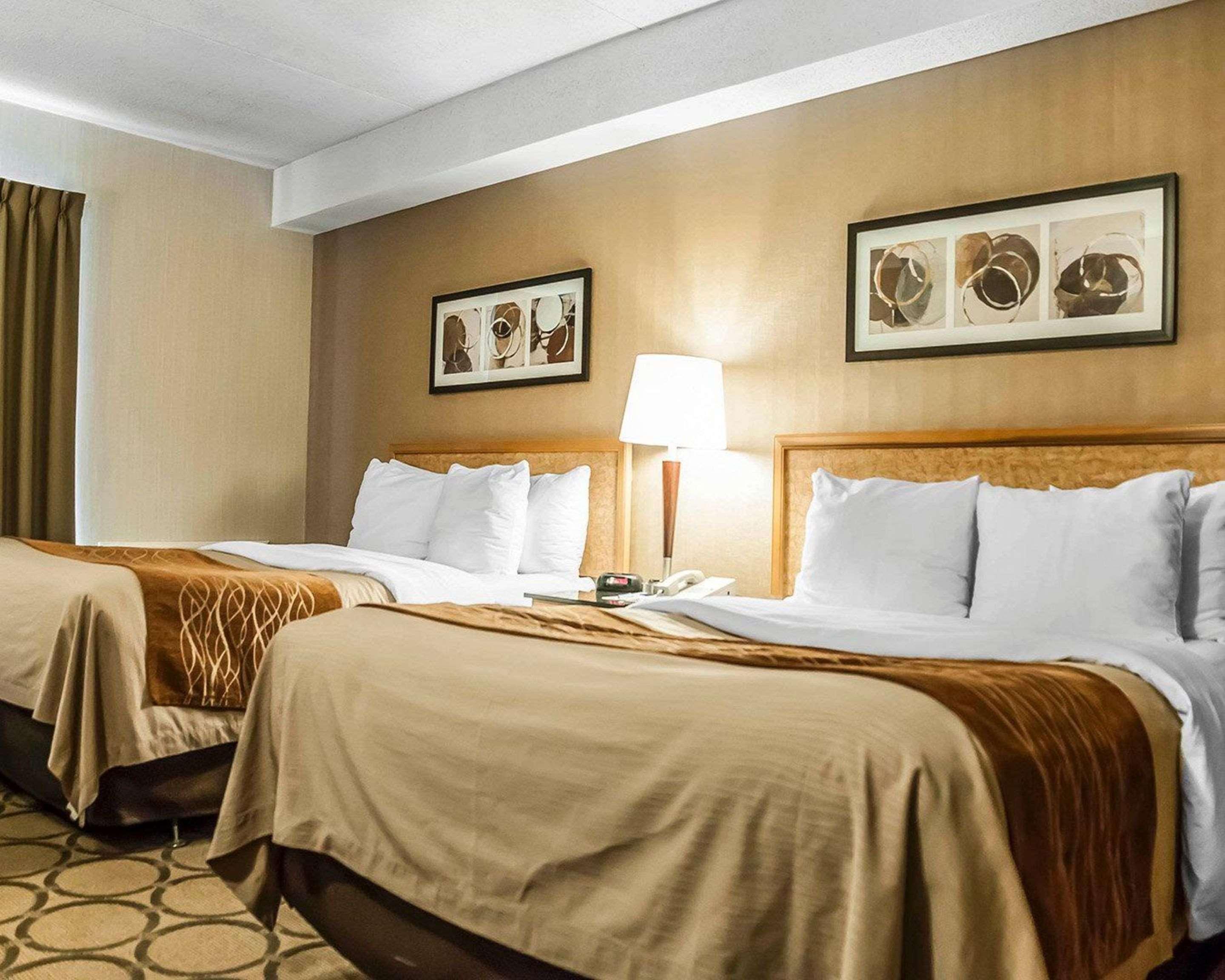 Comfort Inn Laval Dış mekan fotoğraf