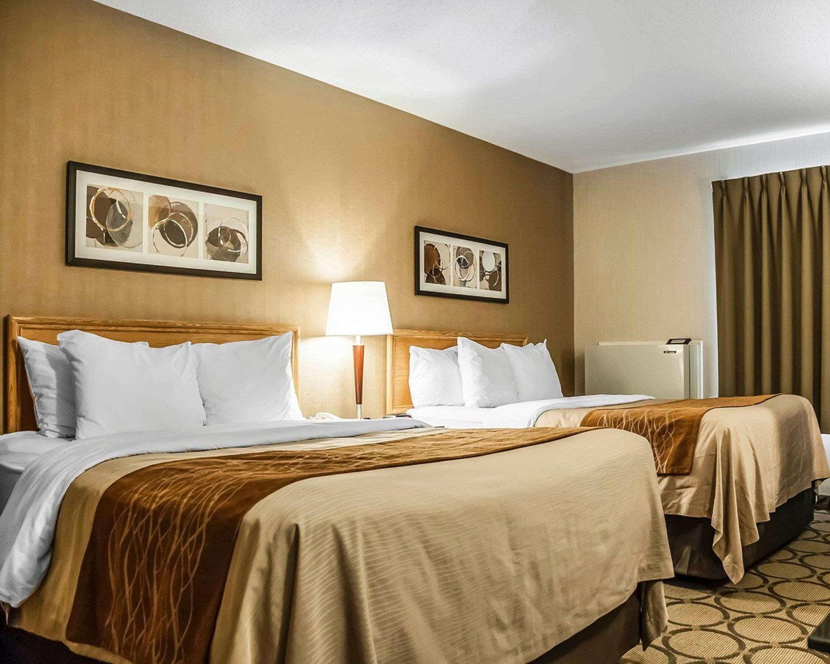 Comfort Inn Laval Dış mekan fotoğraf