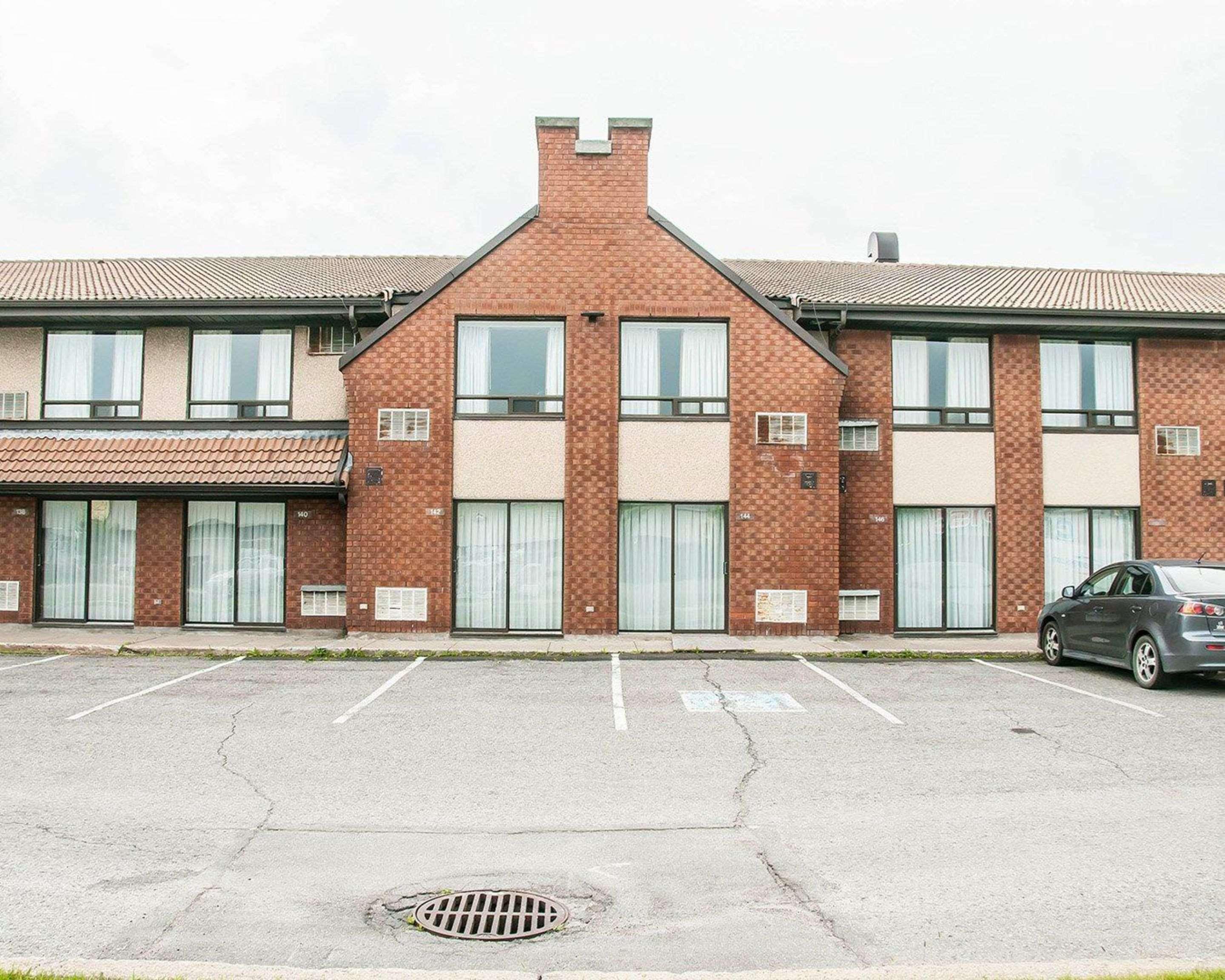 Comfort Inn Laval Dış mekan fotoğraf